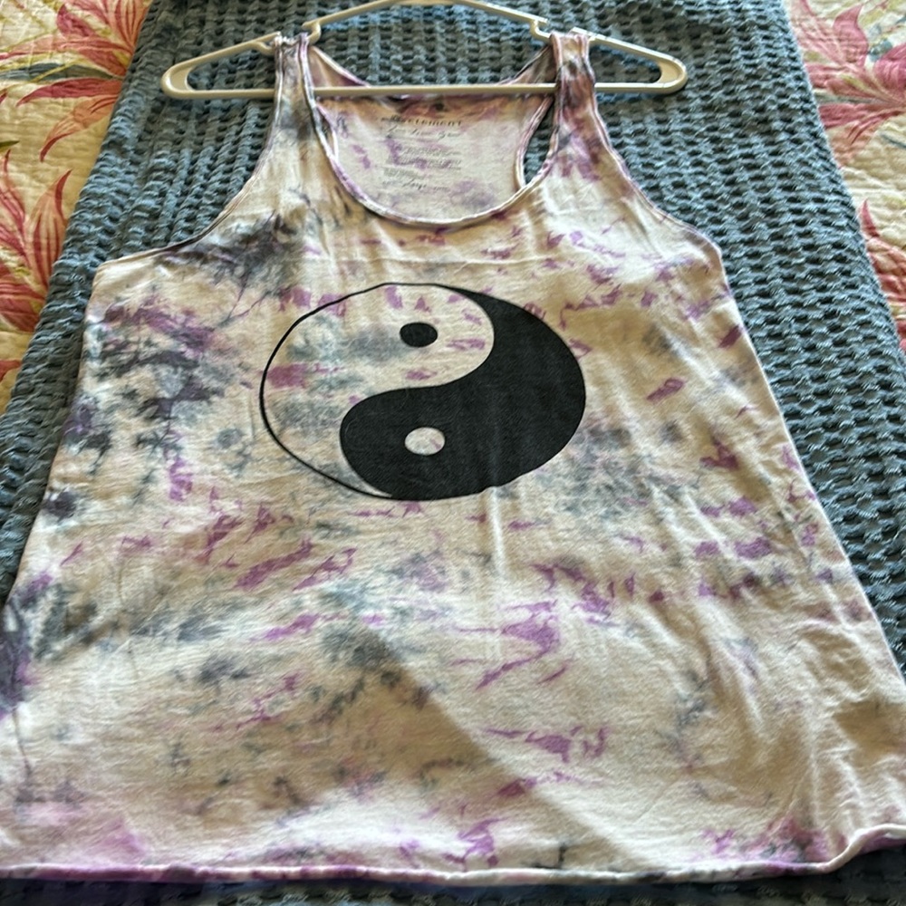 Element tank NWOT